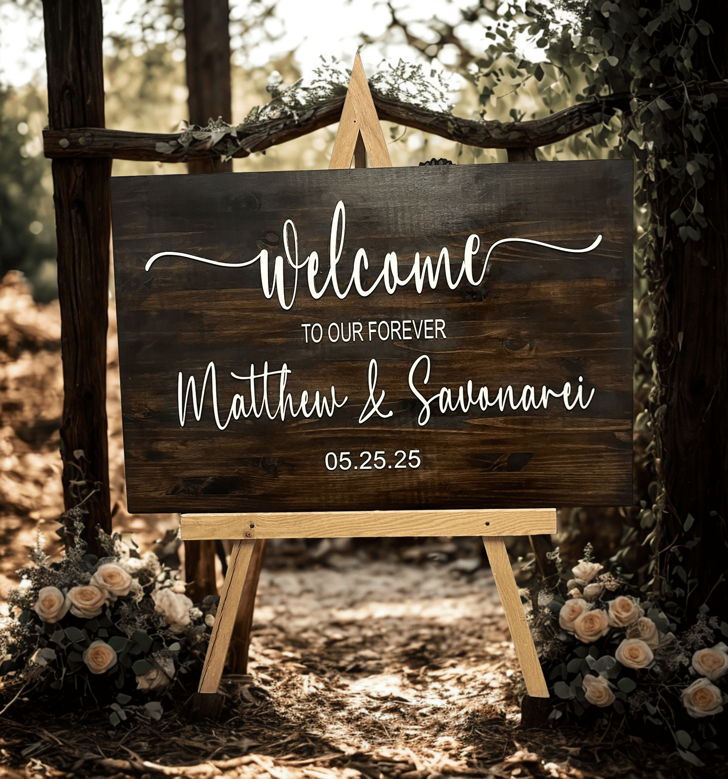 Charming Wedding Welcome Sign with Rustic Wooden Finish Design