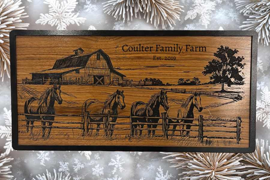 Farmhouse horse wall decor engraved on natural wood