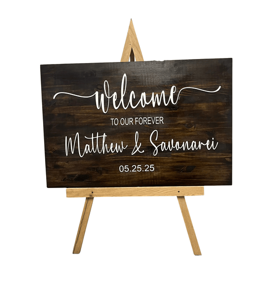 Charming Wedding Welcome Sign with Rustic Wooden Finish Design